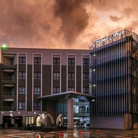 The Grand Aria Hotel And Conference Centre Gaborone Bagian luar foto