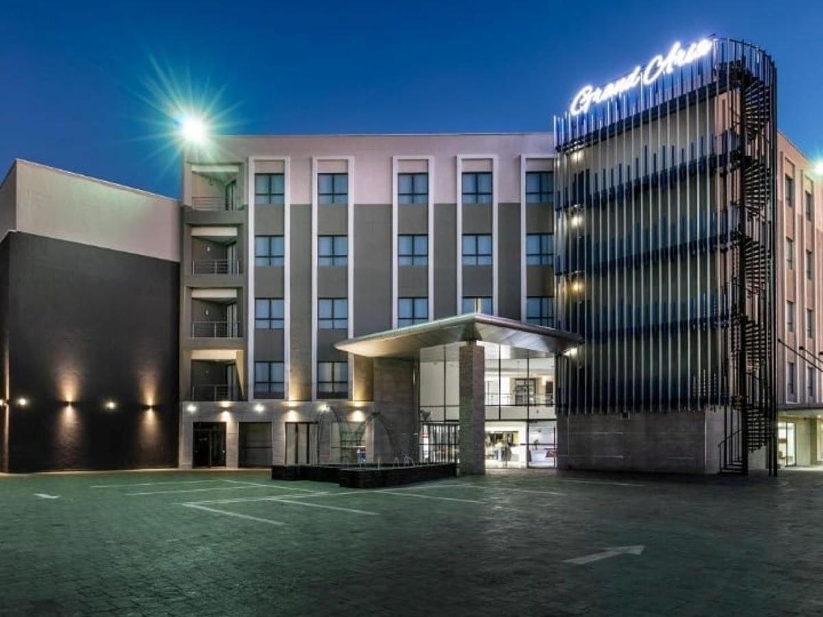 The Grand Aria Hotel And Conference Centre Gaborone Bagian luar foto