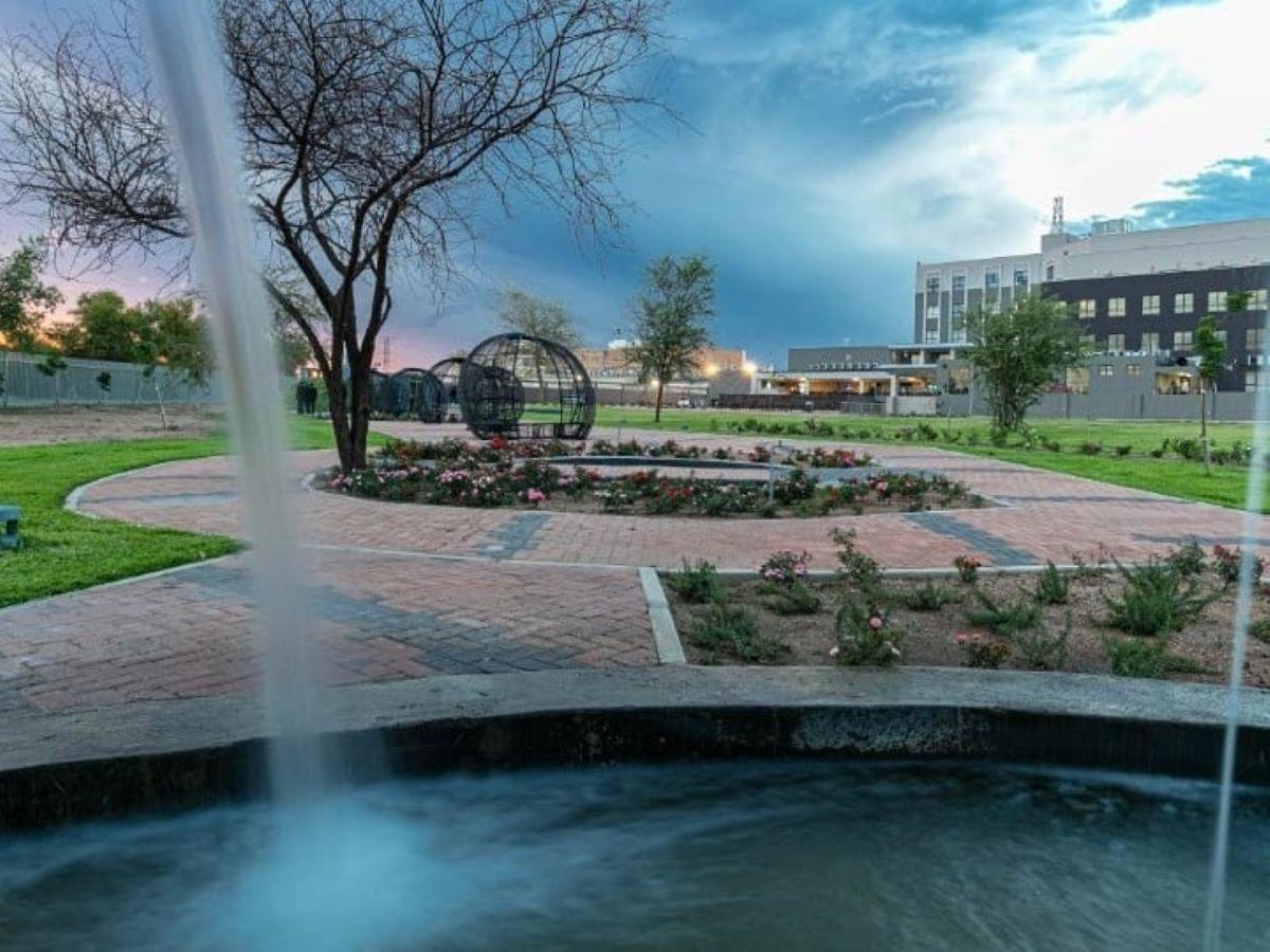 The Grand Aria Hotel And Conference Centre Gaborone Bagian luar foto